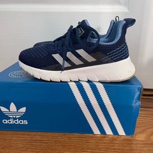 Adidas size 13 1/2.